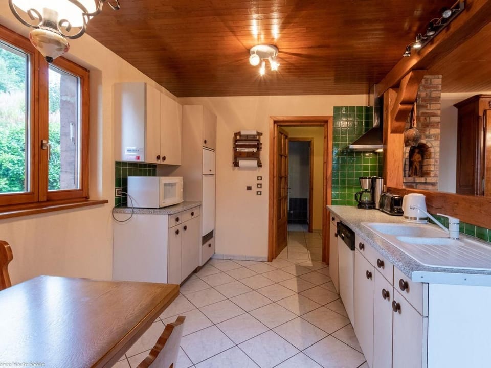 Gîte chaleureux dans les Vosges avec cheminée - FR-1-583-437 House in Bourgogne-Franche-Comté