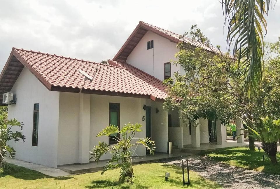 Tasik Kebun Serendah Resort in Selangor, Malaysia