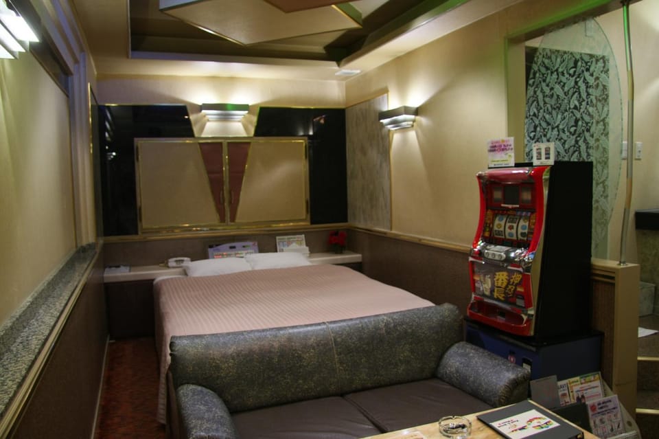 沼津アイネアネックスアイネ Love hotel in Shizuoka Prefecture