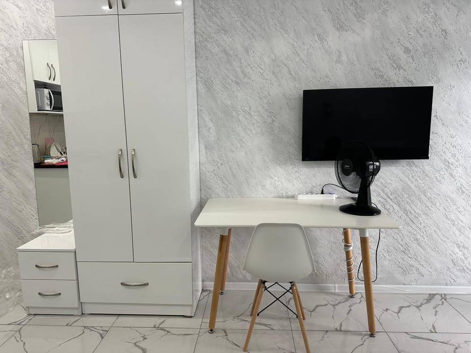 TV and multimedia, Dining area, wardrobe