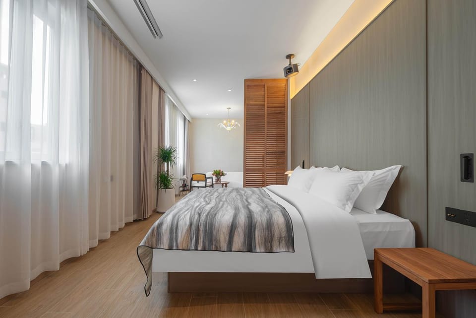 Bed, Photo of the whole room