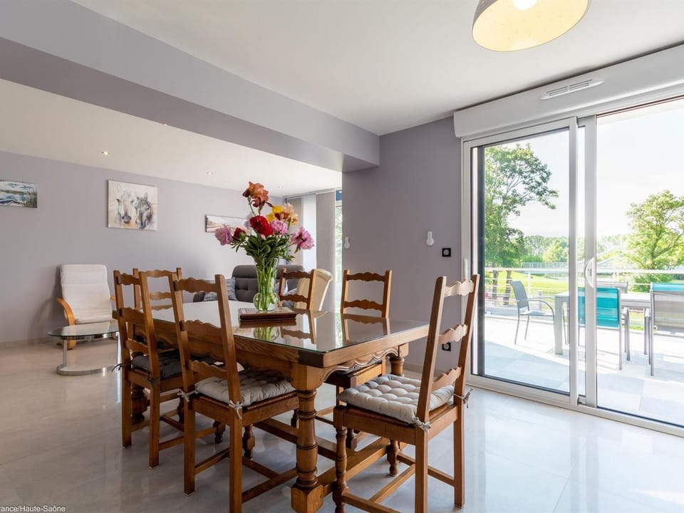 Maison rénovée au bord de la Saône avec terrasse et jardin - FR-1-583-463 House in Bourgogne-Franche-Comté