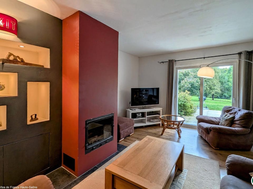 Gîte spacieux au cœur des Vosges du Sud avec jardin et parking sécurisés - FR-1-583-462 House in Bourgogne-Franche-Comté