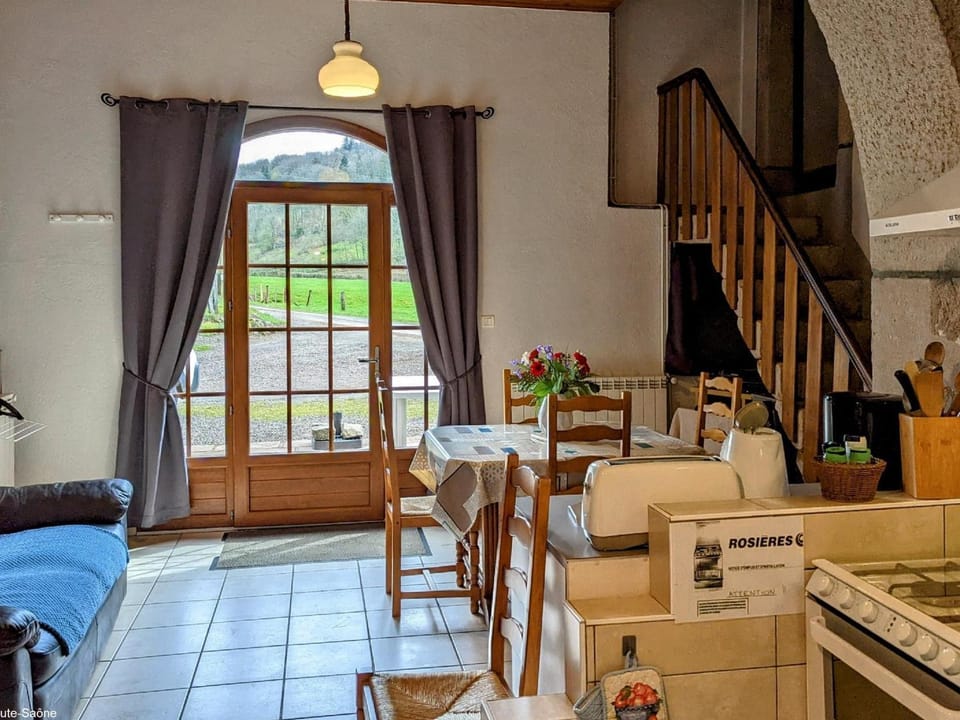Gîte de charme à Saint-Bresson, proche activités nature - FR-1-583-476 House in Vosges