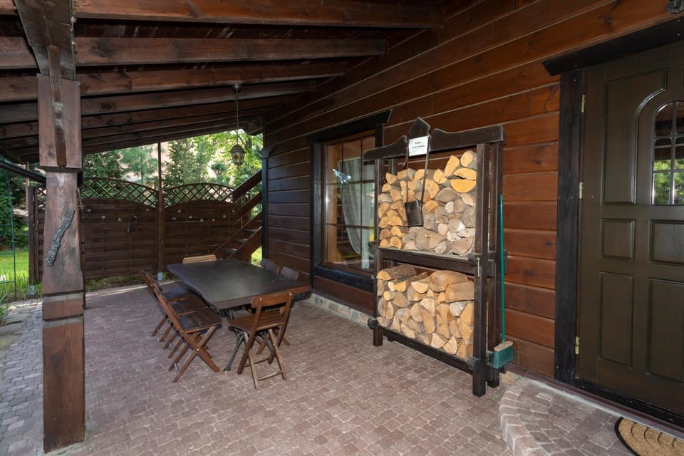 Patio, Seating area