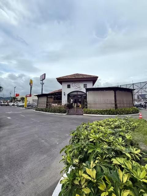 Restaurant/places to eat, Day