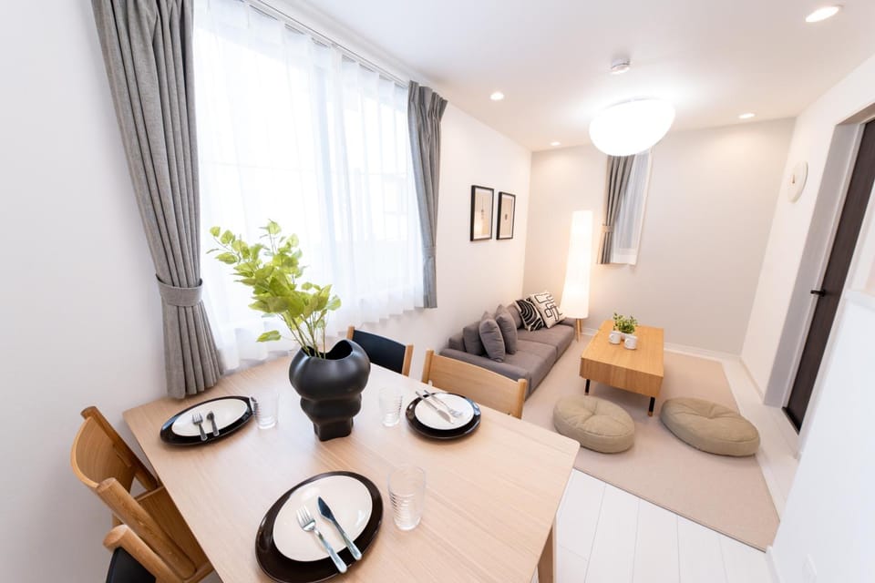 Living room, Dining area