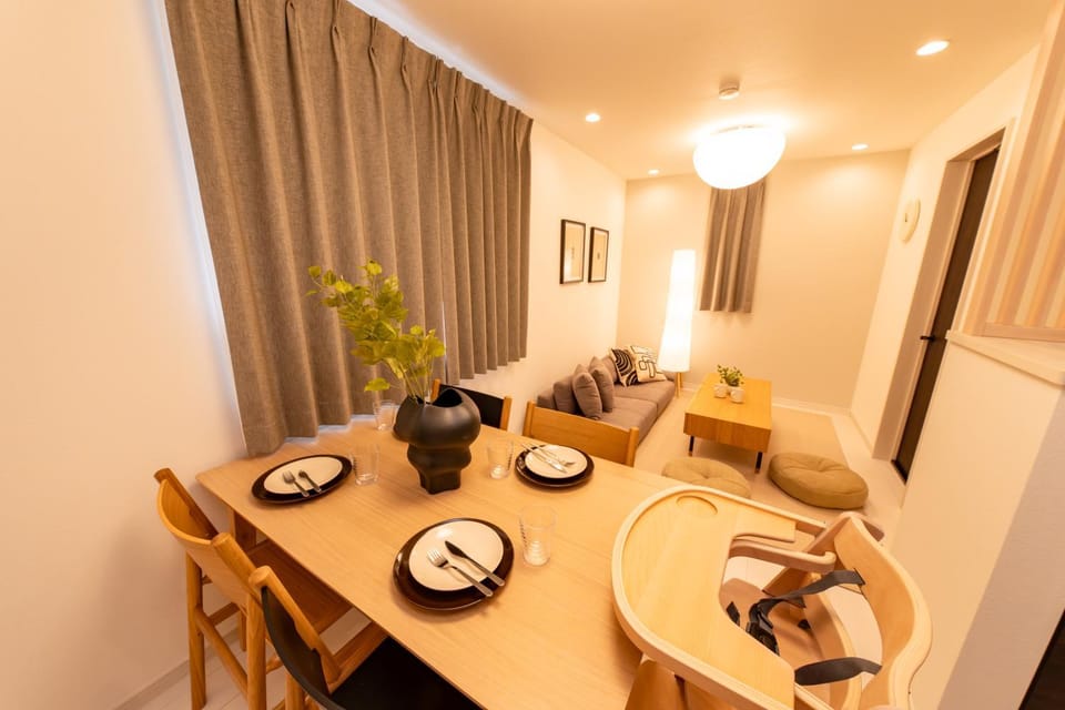 Living room, Dining area