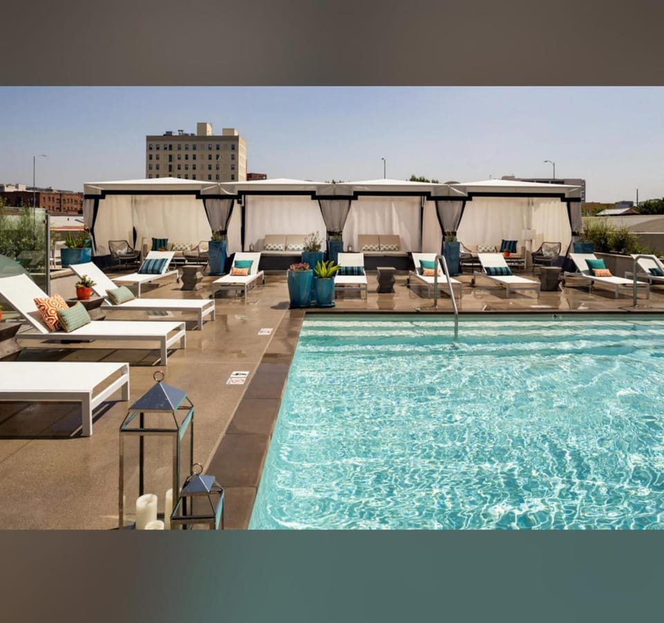 Pool view, Swimming pool
