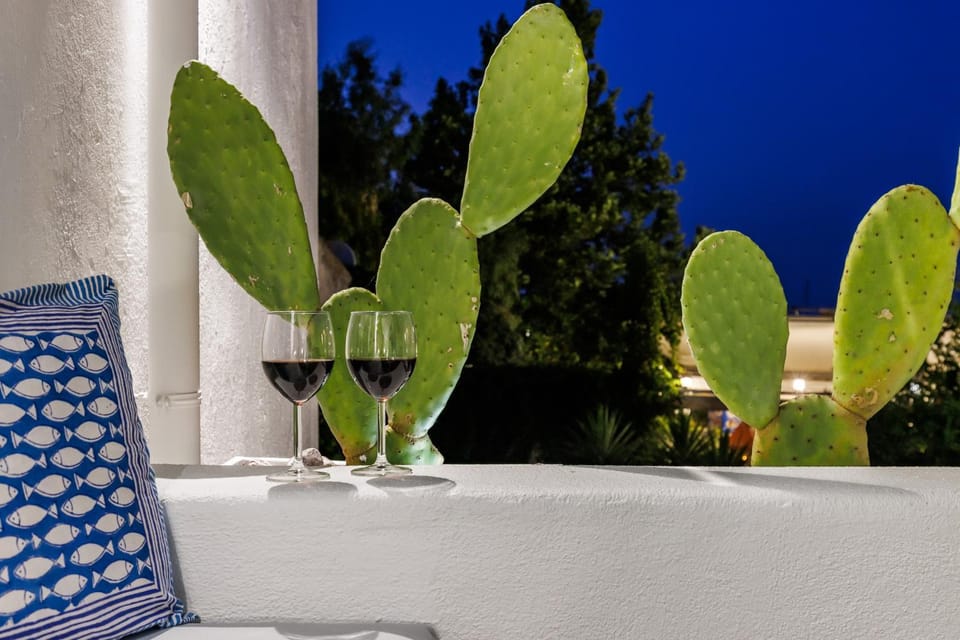 Le Petit Bati Blue Apartment in Skopelos