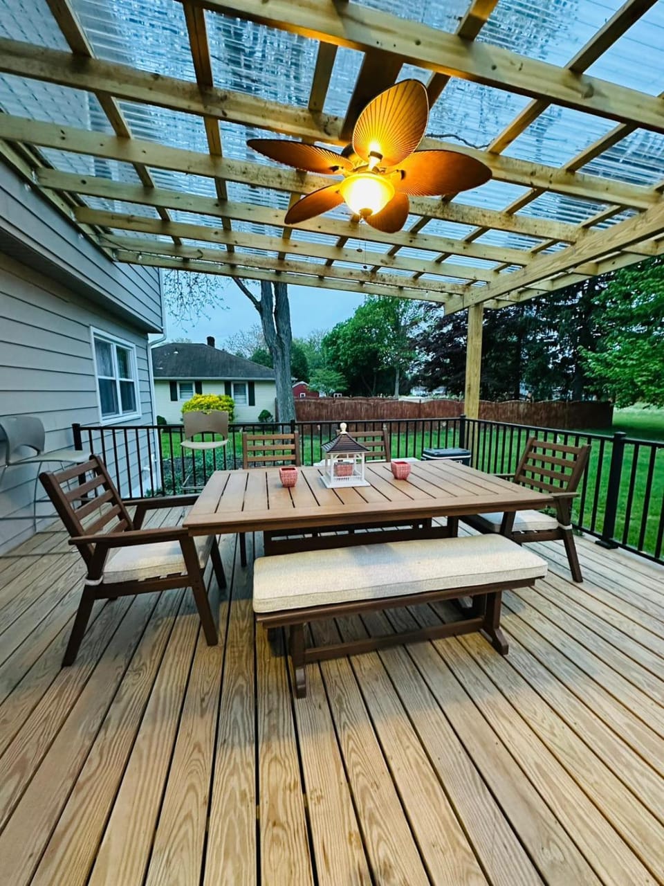 View (from property/room), Balcony/Terrace, Dining area