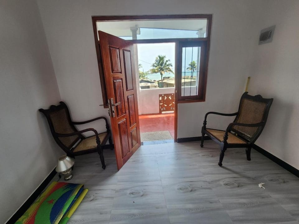 Fully Furnished Luxury Rooms with Sea View Bed and Breakfast in Dehiwala-Mount Lavinia