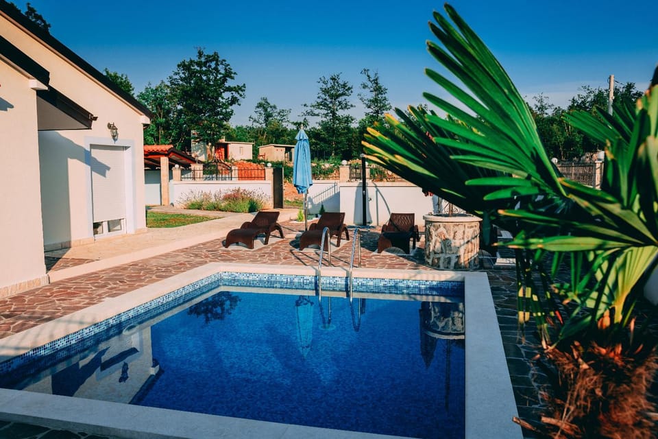 Day, Balcony/Terrace, Pool view, Swimming pool, Swimming pool, sunbed
