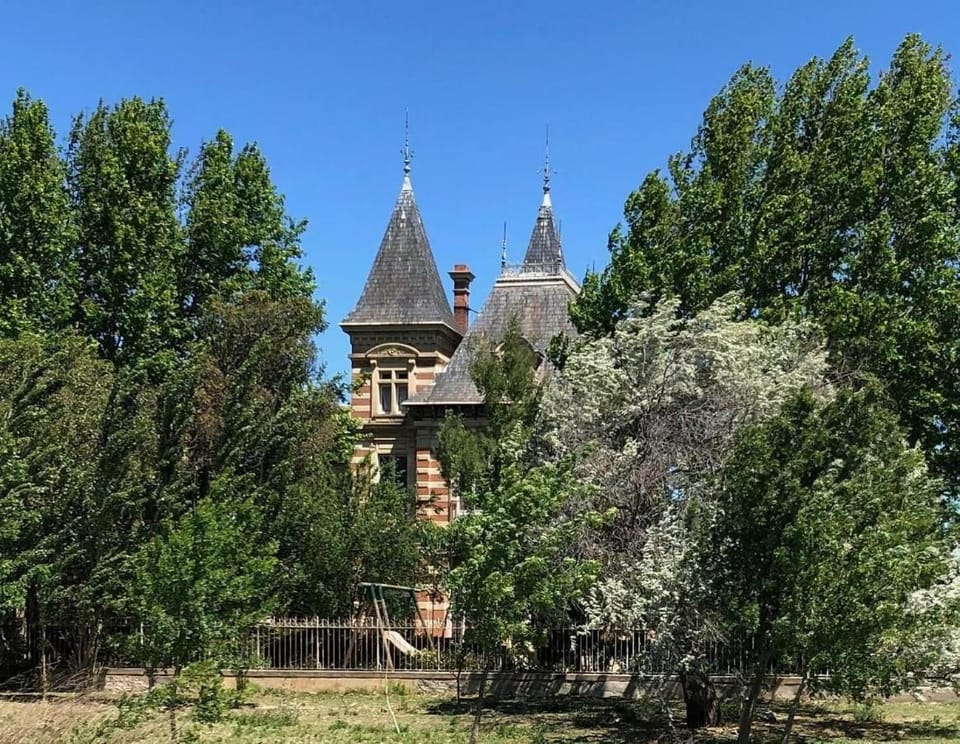 Property building, Garden view