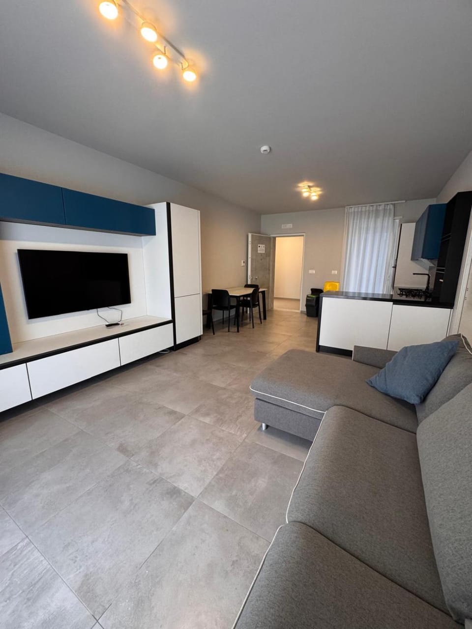Communal lounge/ TV room, TV and multimedia, Kitchen or kitchenette, Living room