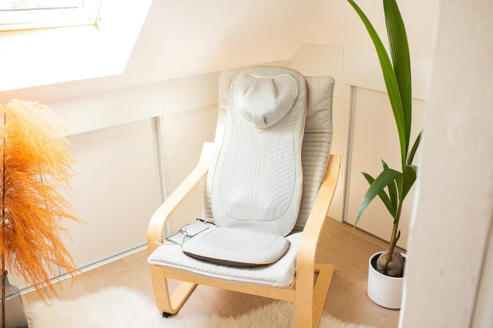 Massage, Seating area