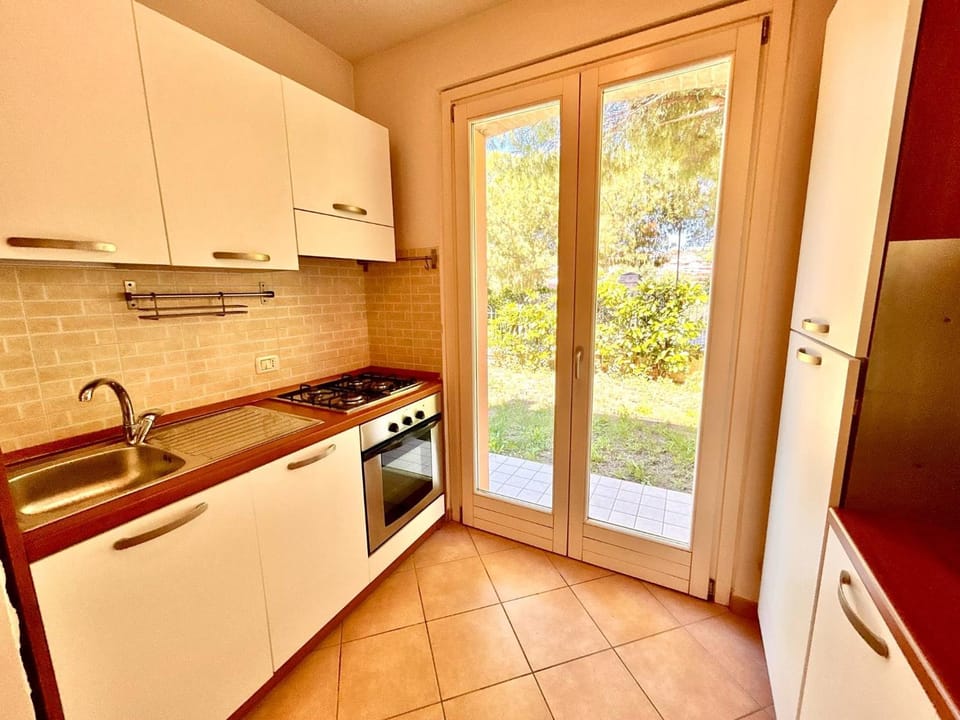 Bilocale Leonardo a Sirolo, con giardino a due passi dal centro Apartment in Sirolo