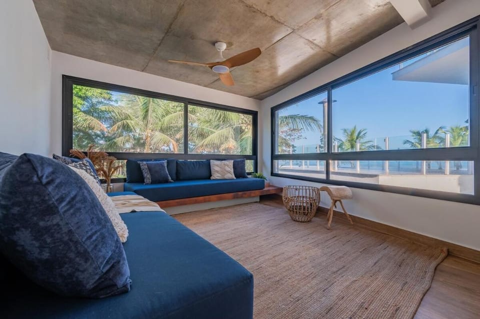 Pé Na Areia, 6 Quartos, Casa Azul House in Bertioga