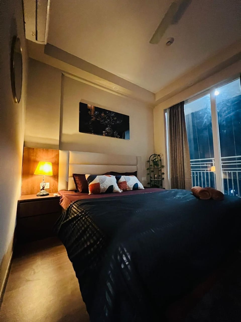 Elite Studio Nr India Expo Mart Apartment in Noida
