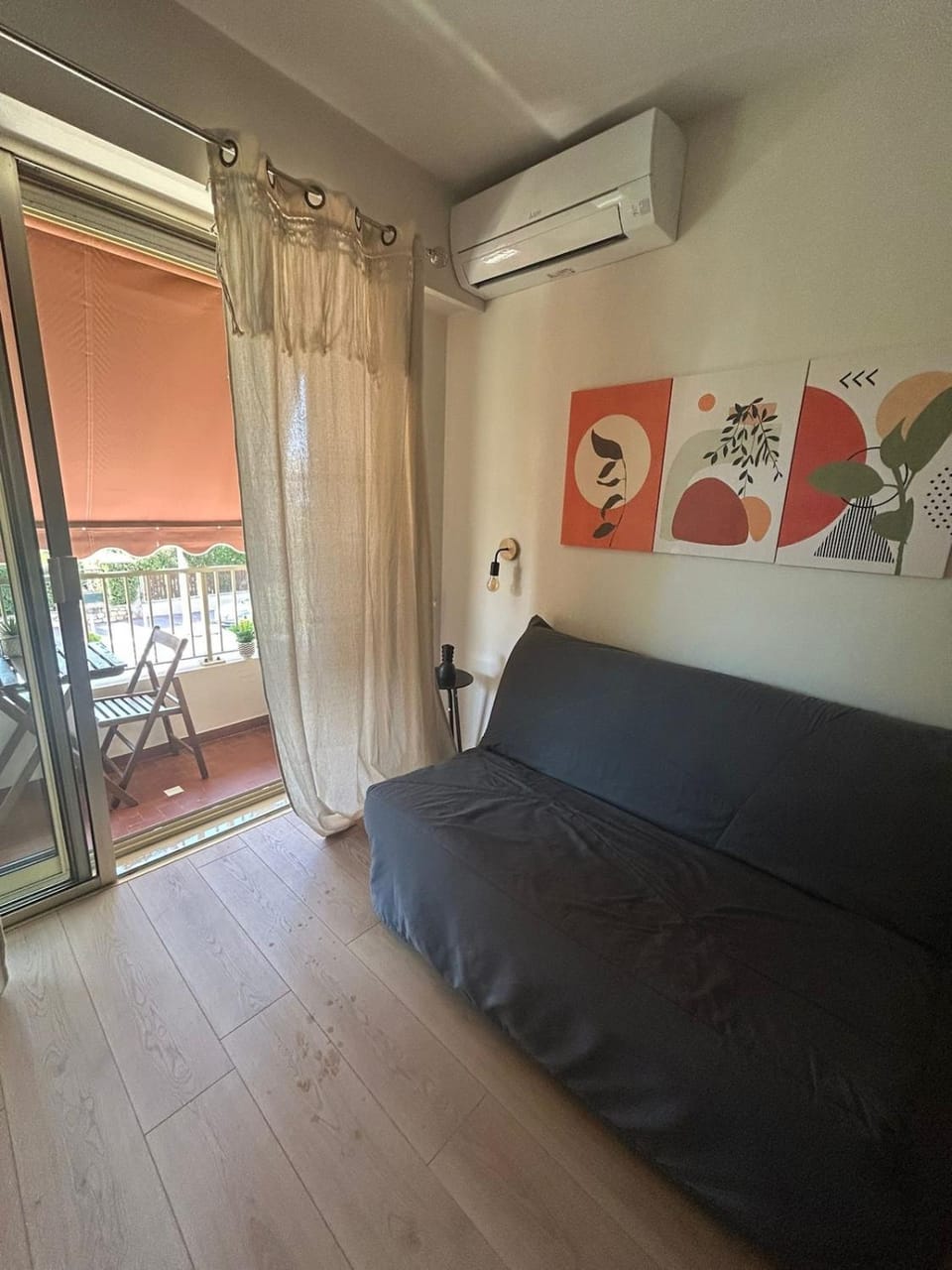 Studio rénové à 100 mètres de la plage Apartment in Antibes