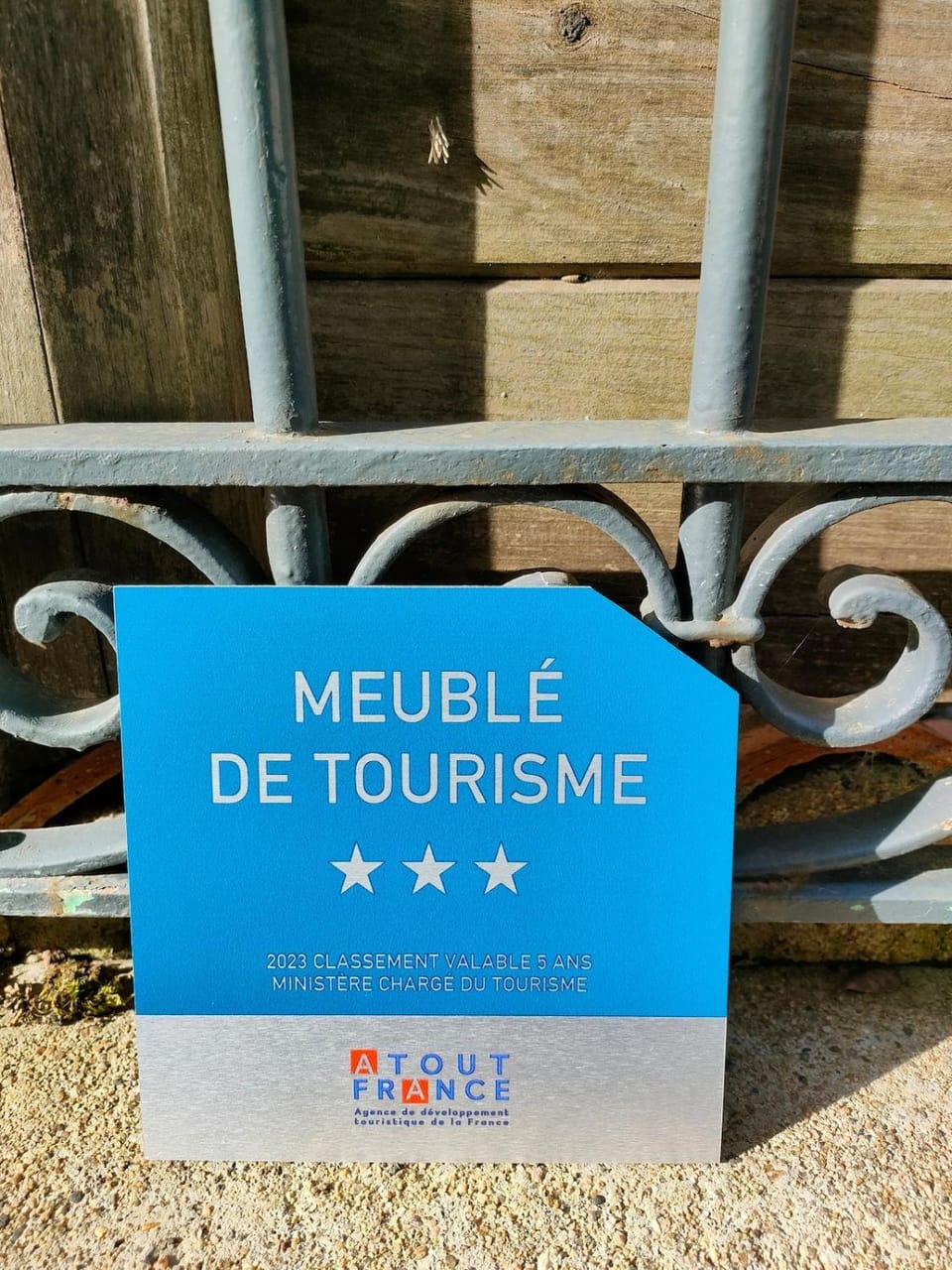 Property logo or sign, Street view, Certificate/Award