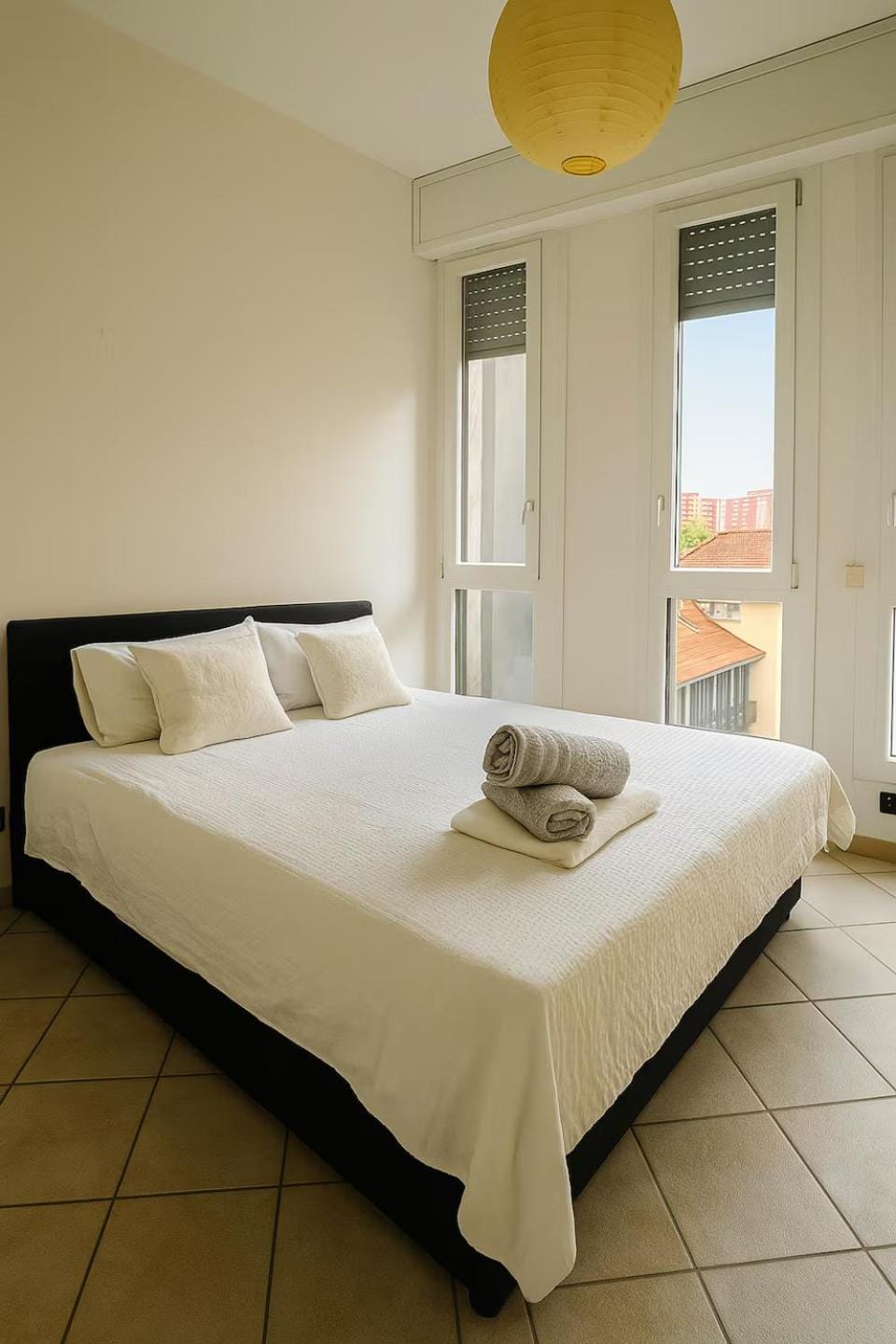 Mivò Apartment Porta Romana M3 - 8 minutes from Duomo and 250m from Metro Lodi Apartment in Milan