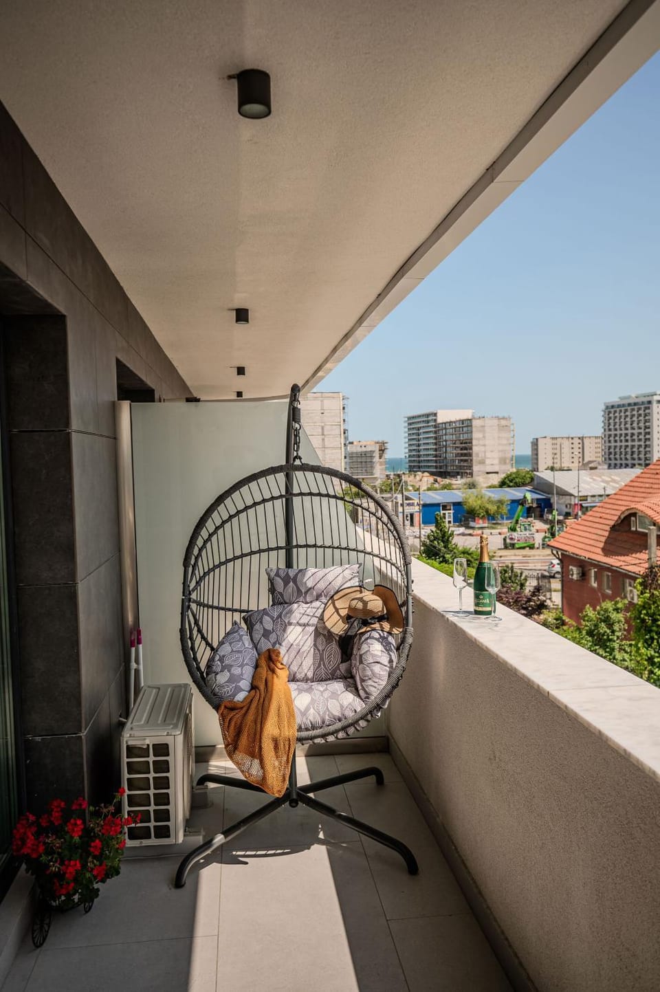 Sandy Apartment in Odyssey Spa & Pool Apartment in Constanța County