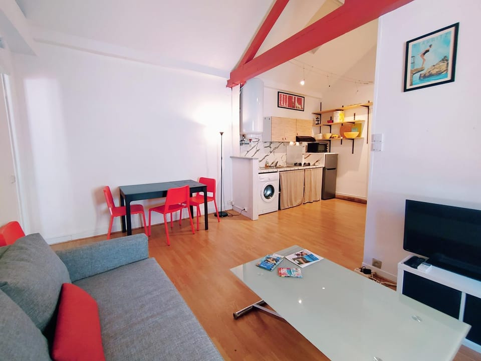 TV and multimedia, Living room, Dining area, kitchen