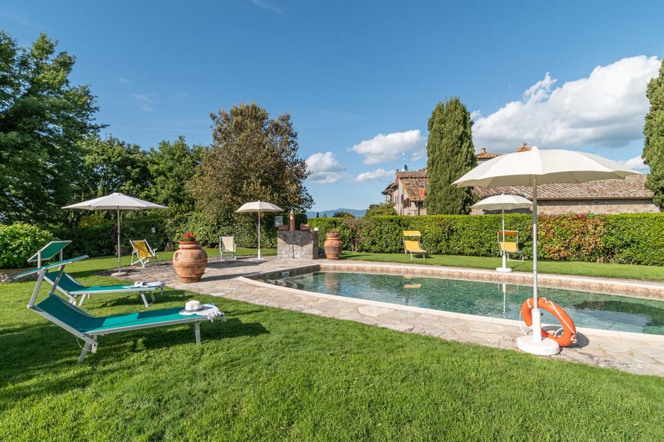 Natural landscape, Garden, Garden view, Pool view, Swimming pool, sunbed