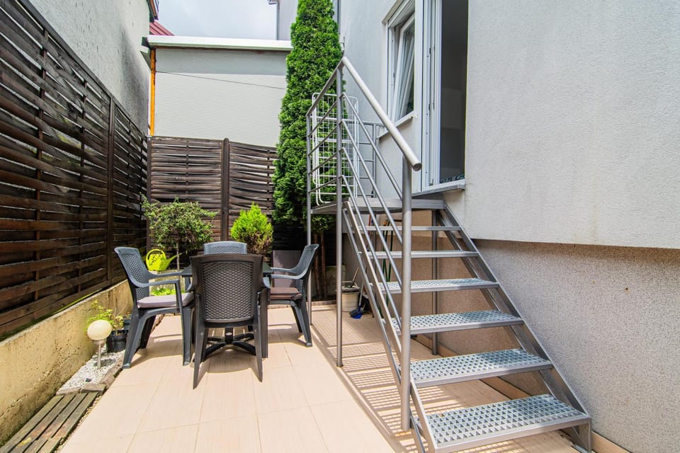 Patio, Day, View (from property/room), Balcony/Terrace, Seating area