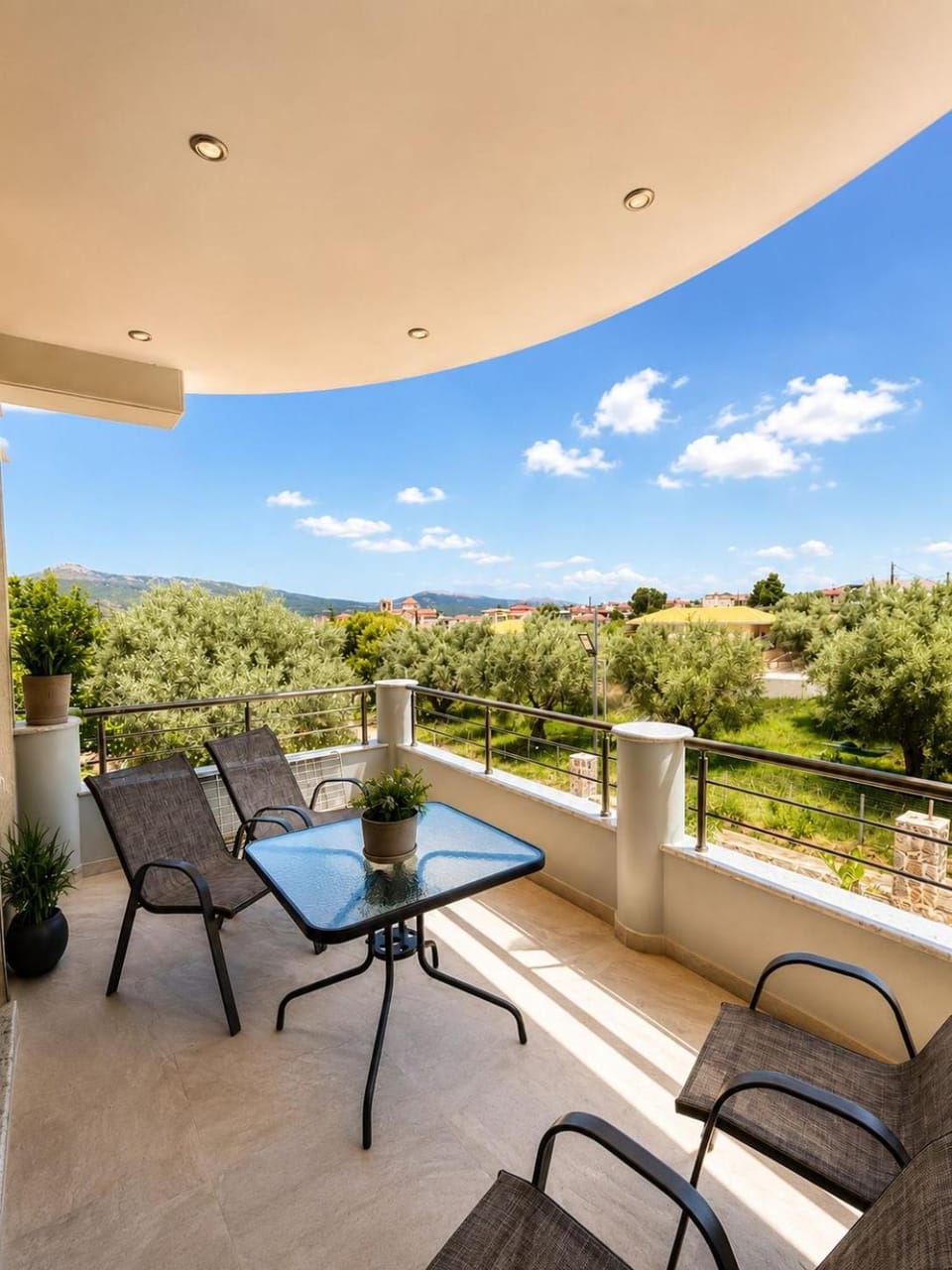Day, Natural landscape, View (from property/room), Balcony/Terrace, Living room, Seating area, Dining area, sunbed