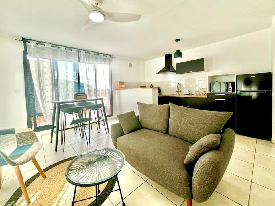 L'échappée Bleue, T3 vue mer, proche de l'aéroport Apartment in Réunion