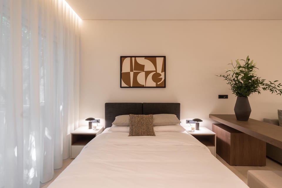 Bed, Bedroom
