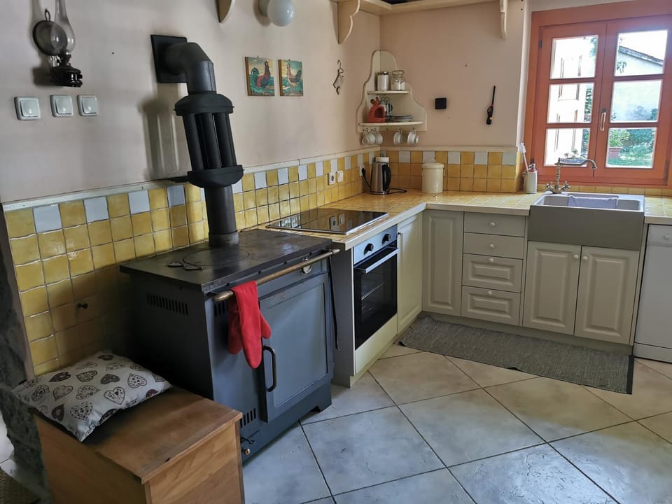oven, stove, kitchen