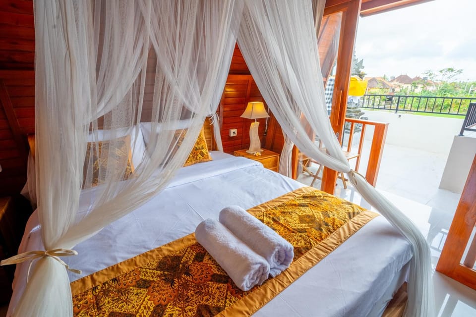 Bed, Balcony/Terrace, Photo of the whole room, Bedroom, towels