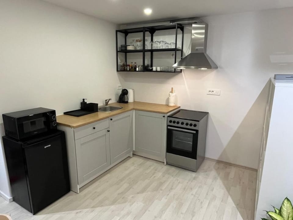 NEW MARI - Cozy Studio Apartment with parking Apartment in Split-Dalmatia County