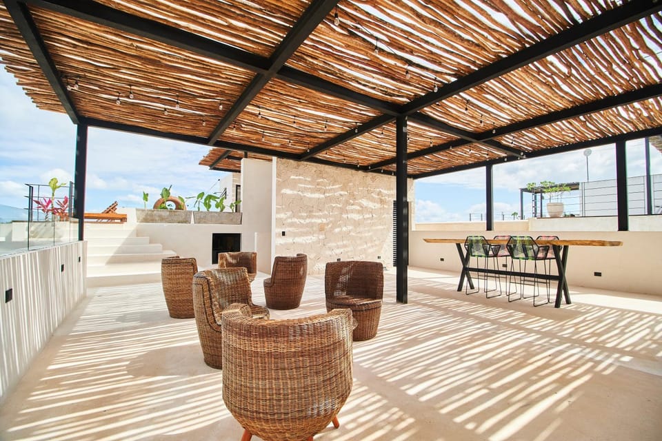 Casa Baay - Private 17 Bedroom House, 34 Pax, Rooftop and Pool + Concierge House in State of Quintana Roo