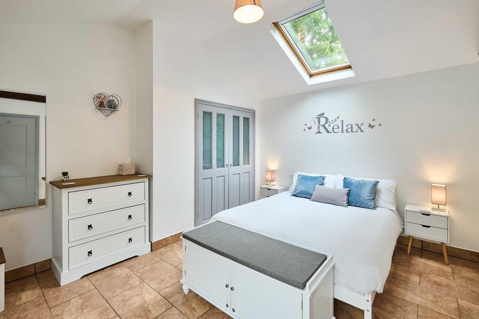 Bed, Bedroom, wardrobe