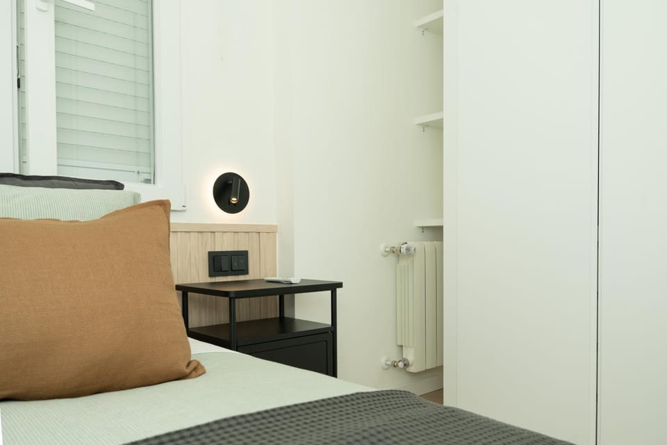 Carvajal Street, Private rooms House in Madrid