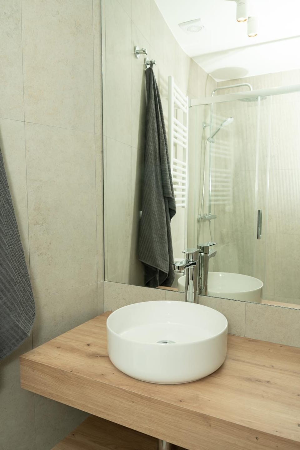 Carvajal Street, Private rooms House in Madrid