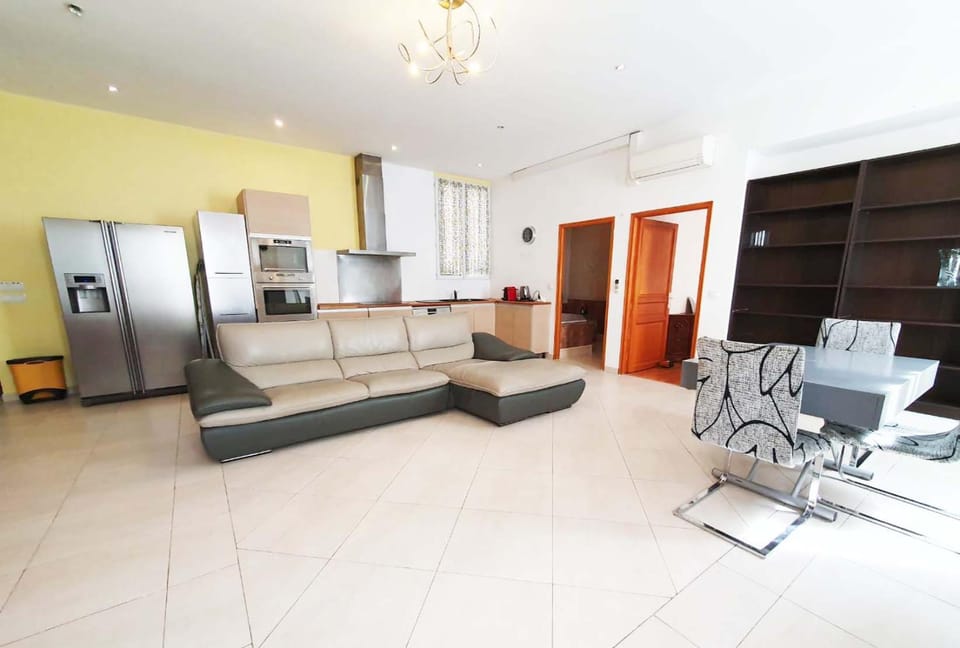 TV and multimedia, Kitchen or kitchenette, Living room, Seating area, minibar, oven, pet friendly, kitchen, kitchen