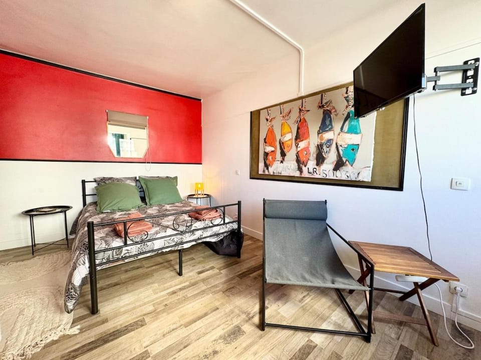 Chez Mamie Cloclo Apartment in Calais