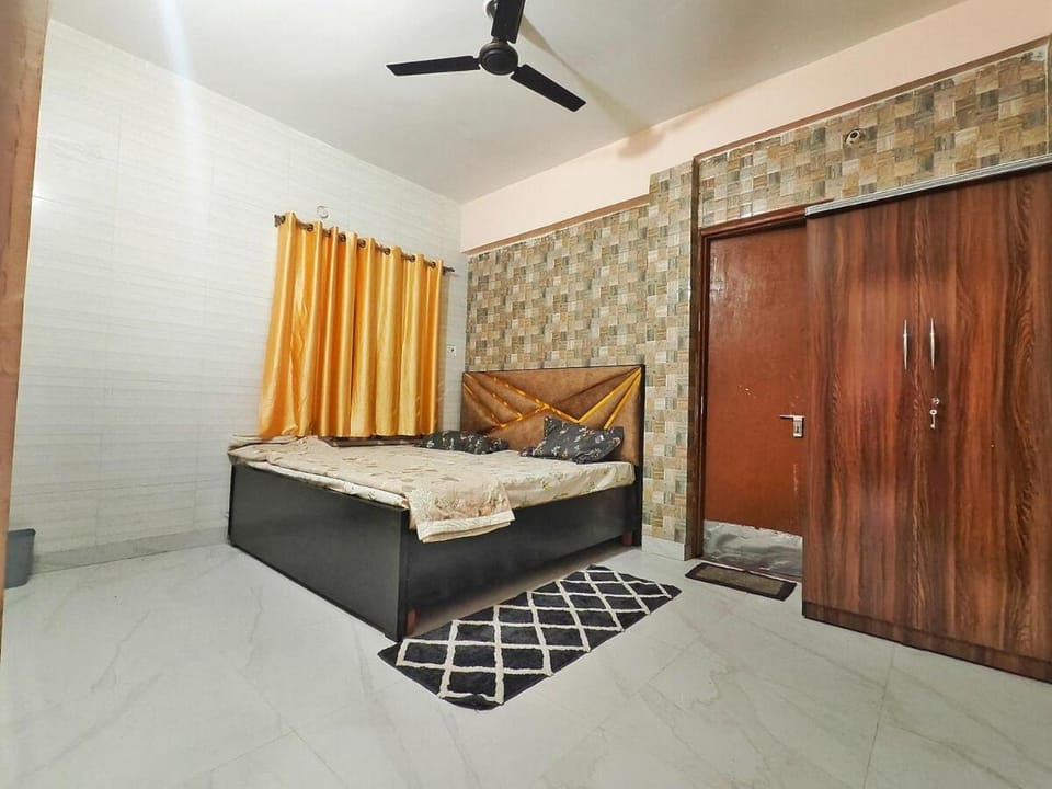 The Cloudy Stay Apartment in Varanasi