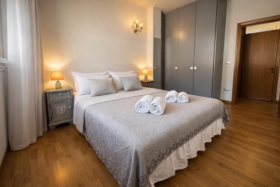 Bed, Photo of the whole room, Bedroom, towels, wardrobe