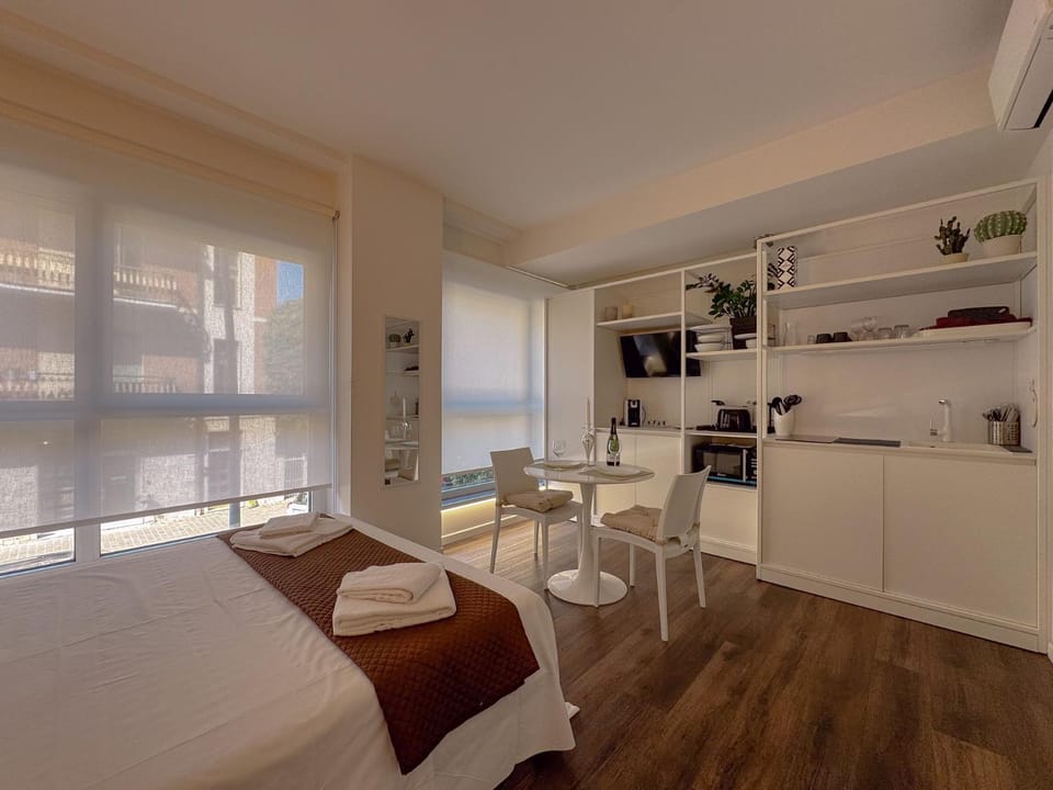 Camera Boutique in centro by Host Hero Apartment in Civitanova Marche