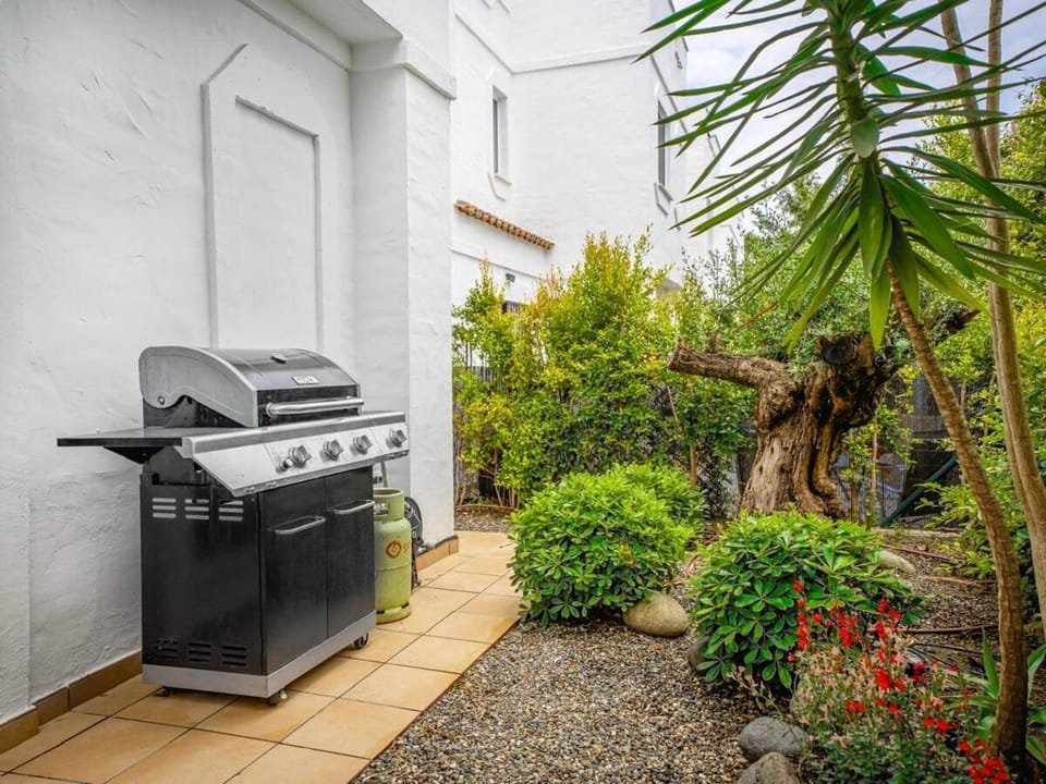 Townhouse in Los Naranjos House in Marbella