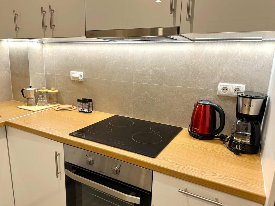 Coffee/tea facilities, Kitchen or kitchenette