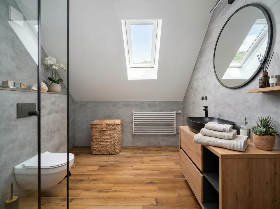 Toilet, Bathroom, towels
