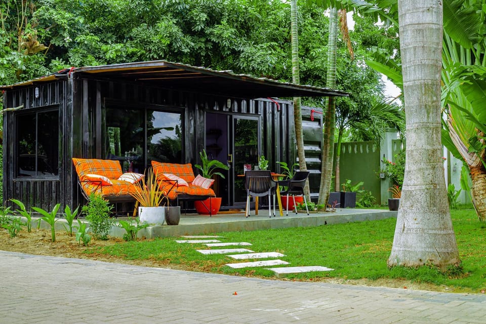 Property building, Breakfast