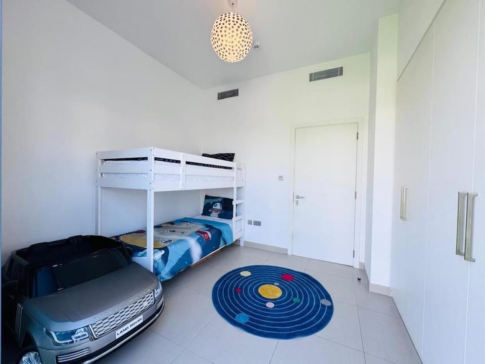 Luxury 4BR Villa in Dubai Apartment in Dubai